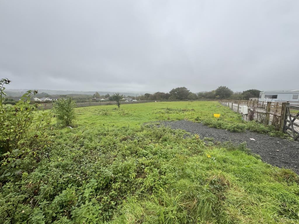 Lot: 166 - FREEHOLD LAND - View of the land
